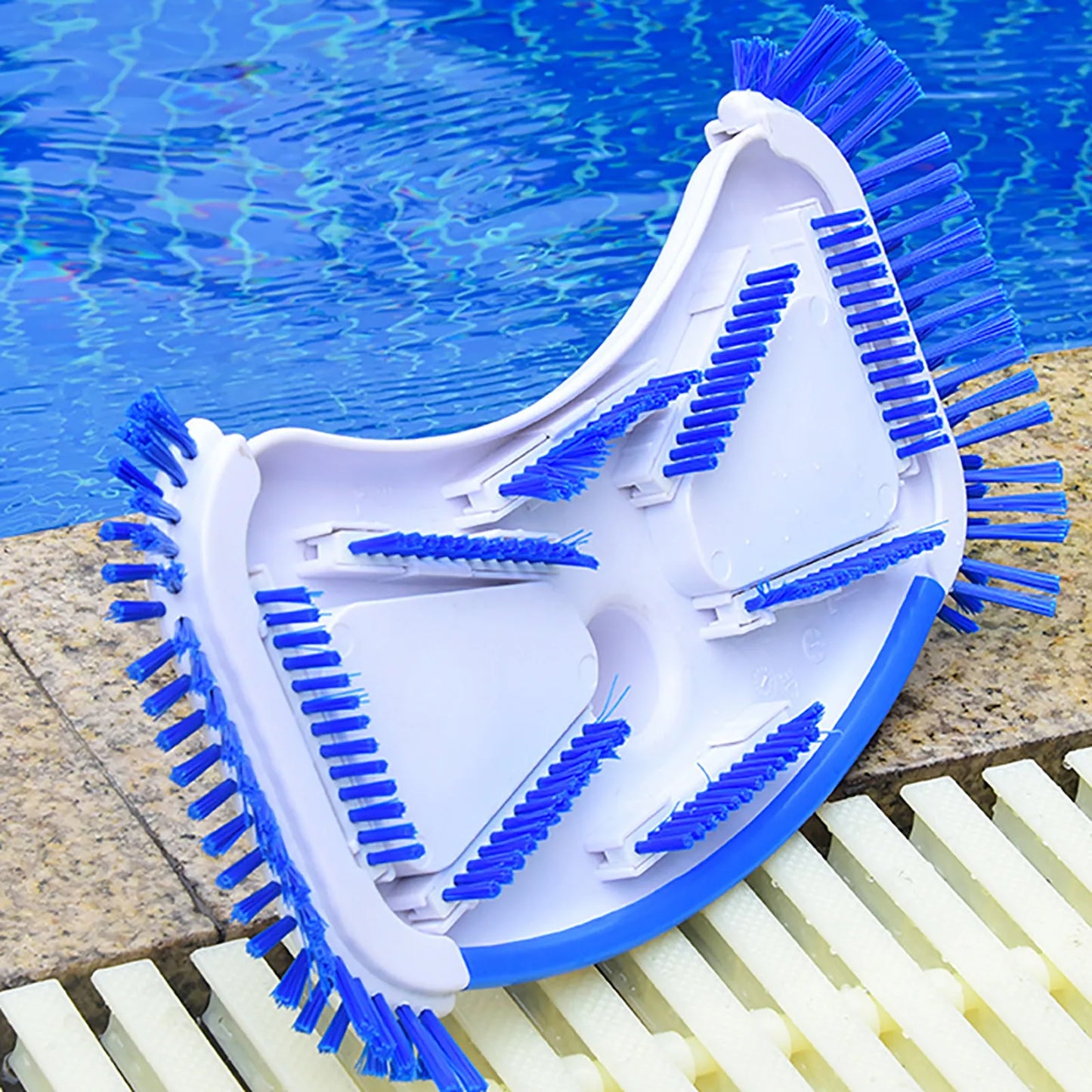 Curved Suction Head Vacuum Cleaner for Pools & Spas